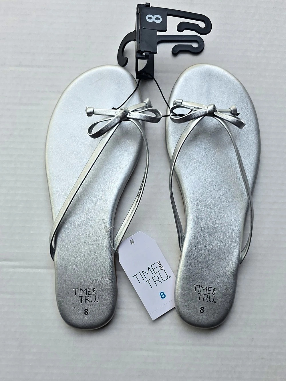 Time and Tru Women's Barely There Bow Thong Sandals, Sz 8